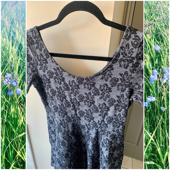 🌿DIVIDED Dress (S) - Picture 2 of 5